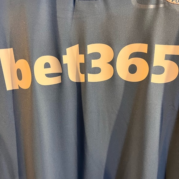 2016/2017 Stoke City FC Long Sleeve Away Jersey - Picture 7 of 8